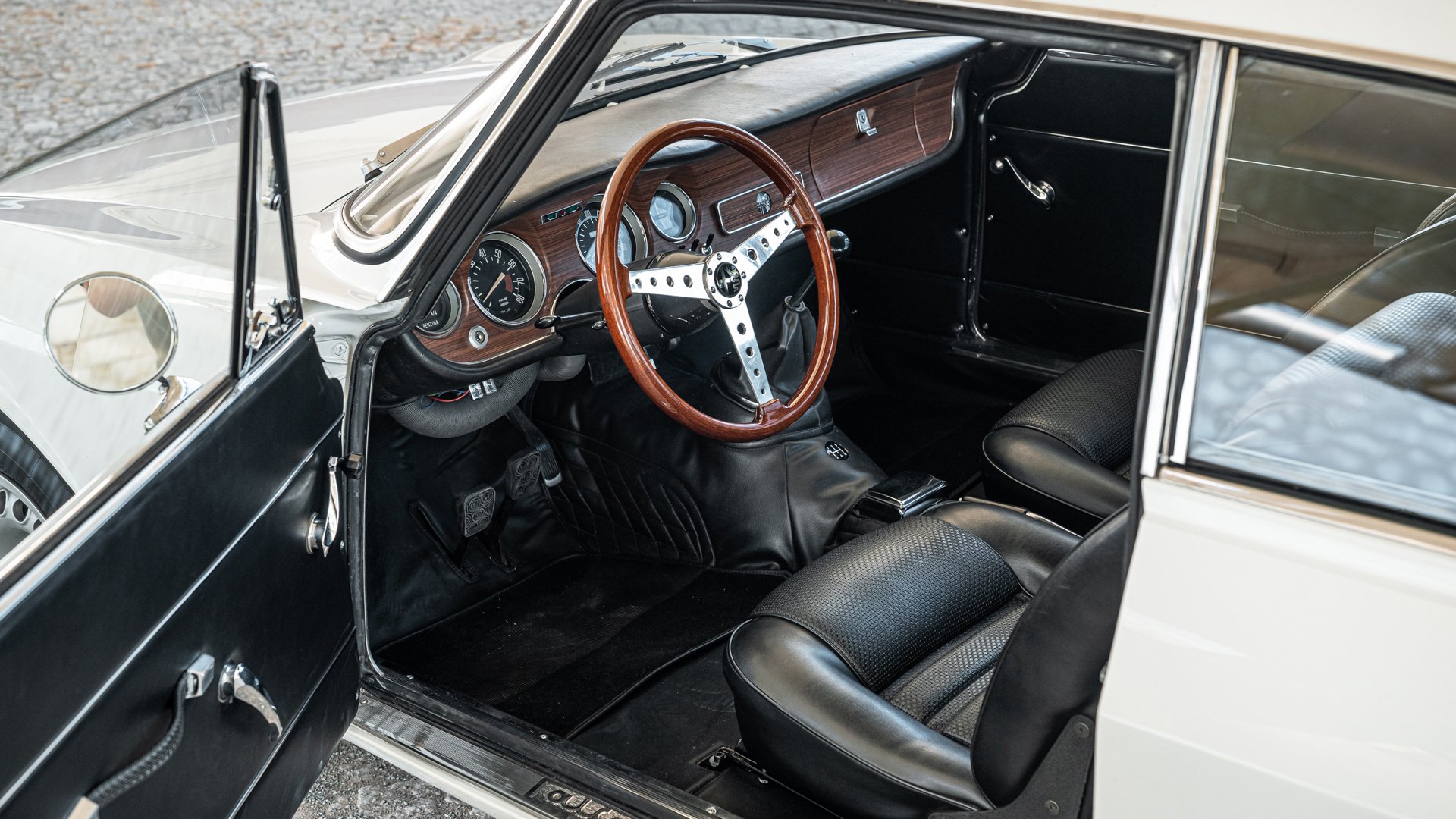 1968 Alfa Romeo Giulia - Giulia GTA 1300 Junior, foto 4
