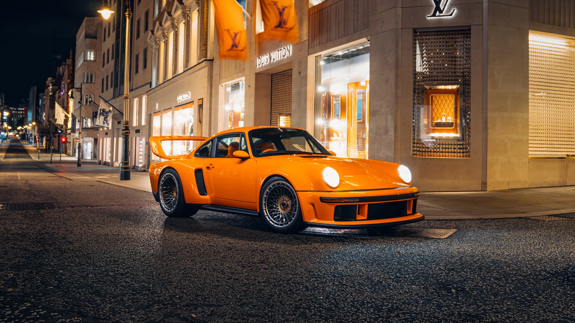 1991 Porsche Reimagined by Singer - 911 Reimagined by Singer - DLS Turbo - The Firefly Commission, foto 1