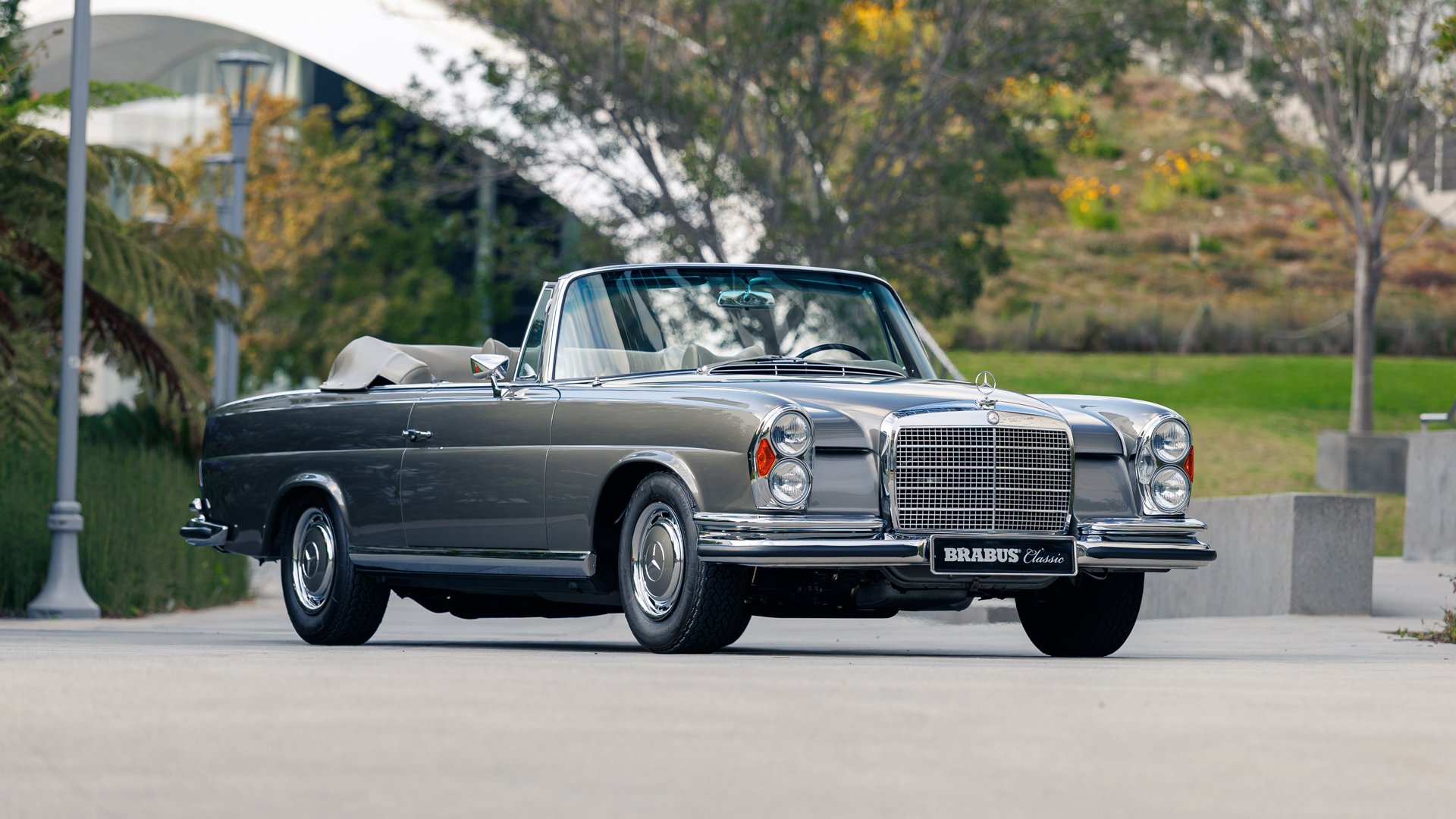 1971 Mercedes-Benz S-Class W111/112 - 280 SE 3.5 Cabriolet, foto 1