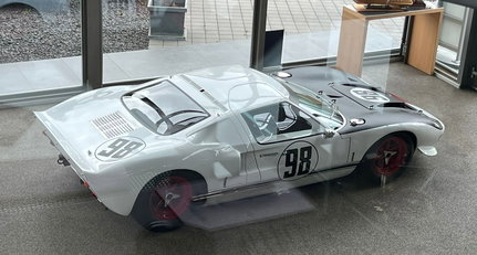 Ford GT 40