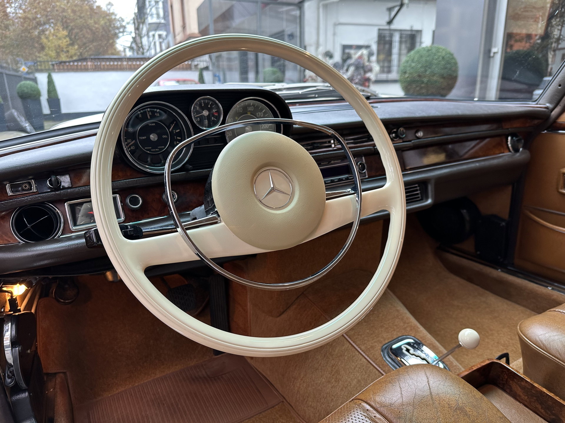 1969 Mercedes-Benz S-Class W111/112 - SEL/8 6.3 Liter komplett restauriert, foto 10
