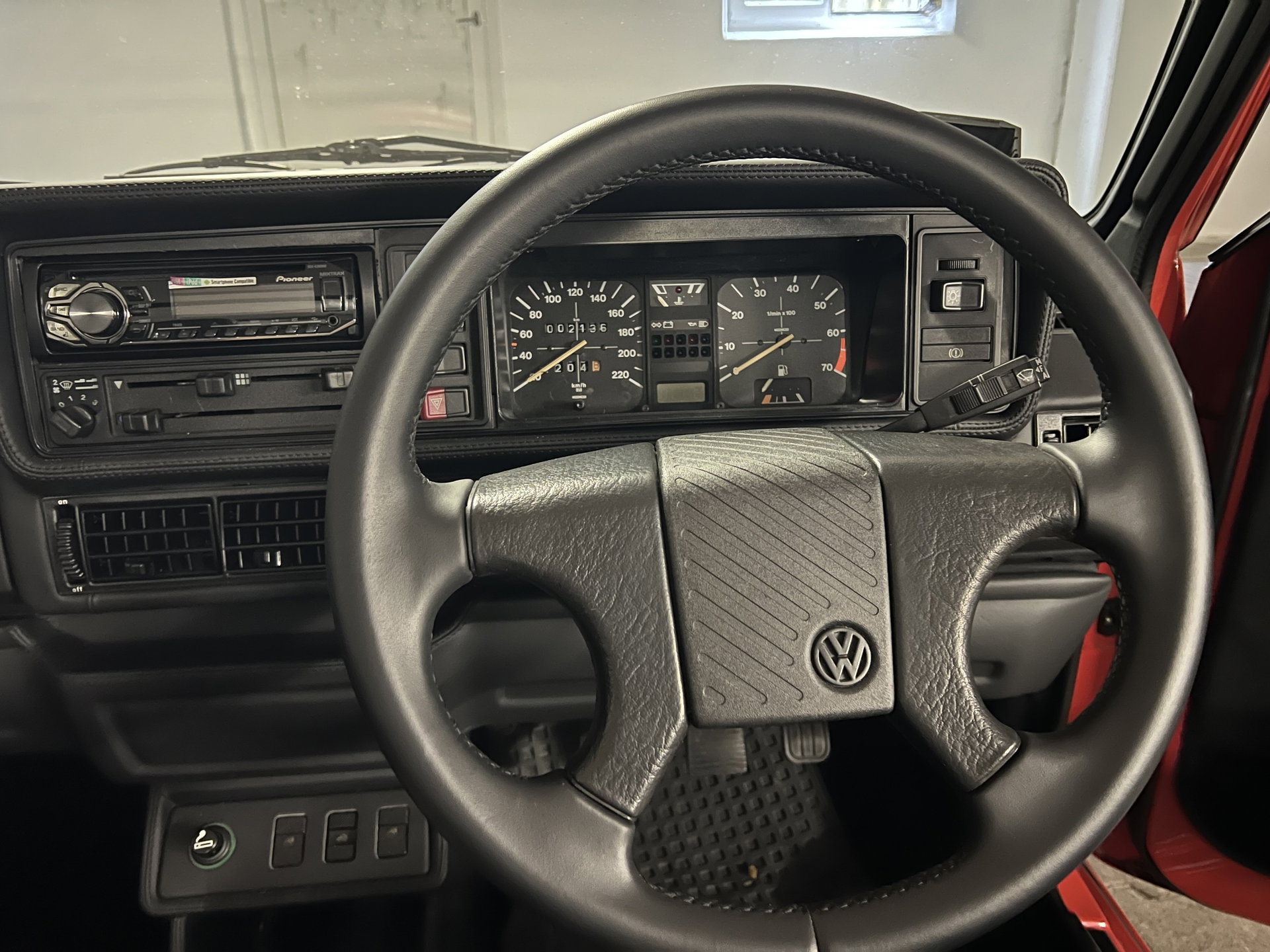 1991 VW Golf - ONE OF ONE – VW GOLF GLI CABRIOLET - RIGHT-HAND DRIVE - UNIQUE EXAMPLE - EXTENSIVELY RESTORED TO THE HIGHEST STANDARD, foto 11