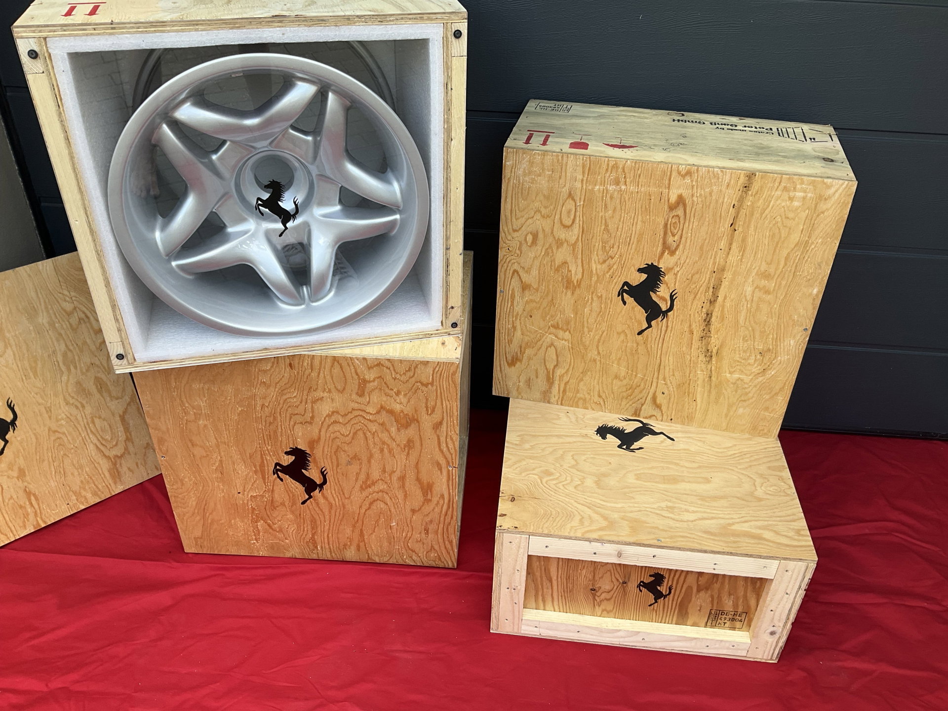 1997 Ferrari F50 - original Speedline Ferrari F50 wheel set – New Old Stock – in excellent condition, foto 1
