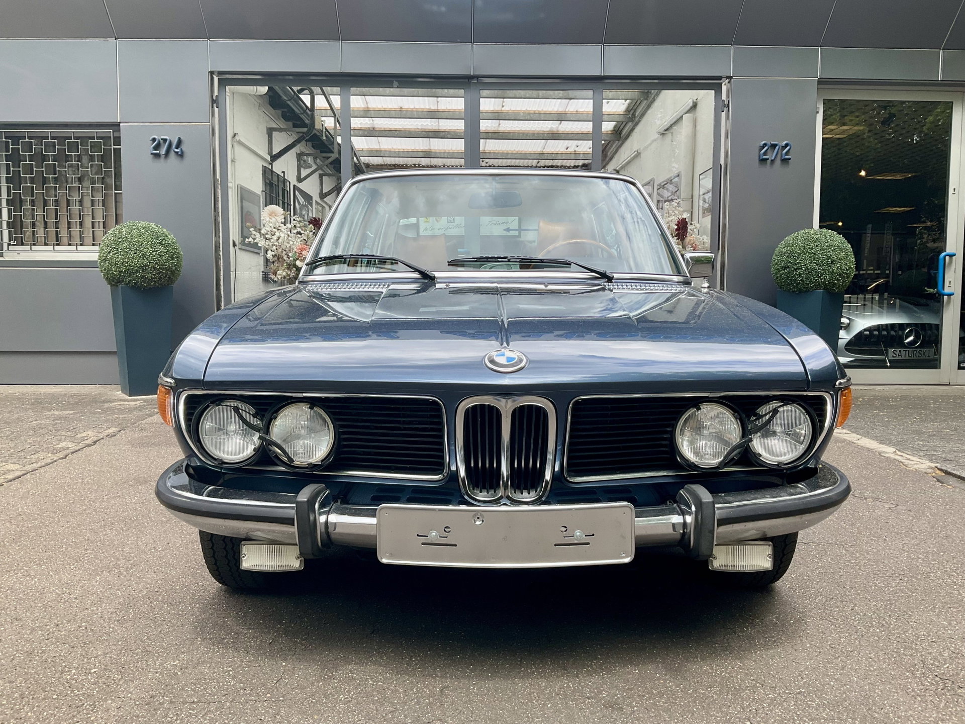 1977 BMW 3,3 - Li (E3) – das Paradeschiff der BMW Oberklasse manual + sunroof from classic car collection, foto 10