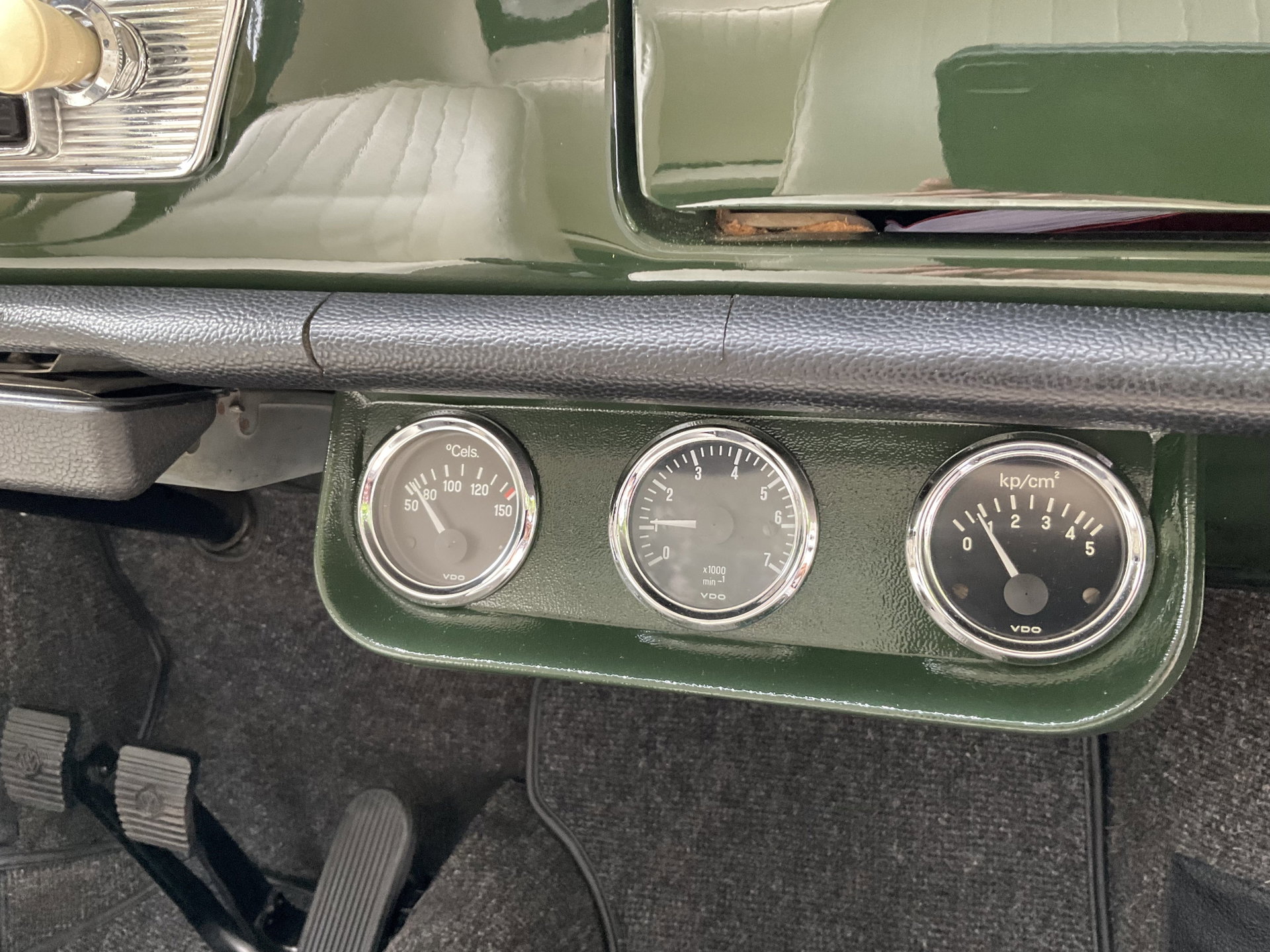 1968 VW Karmann Ghia - Cabriolet 1. Serie L61K Fichten Grün ORIGINAL Farbe full leather brown, foto 11