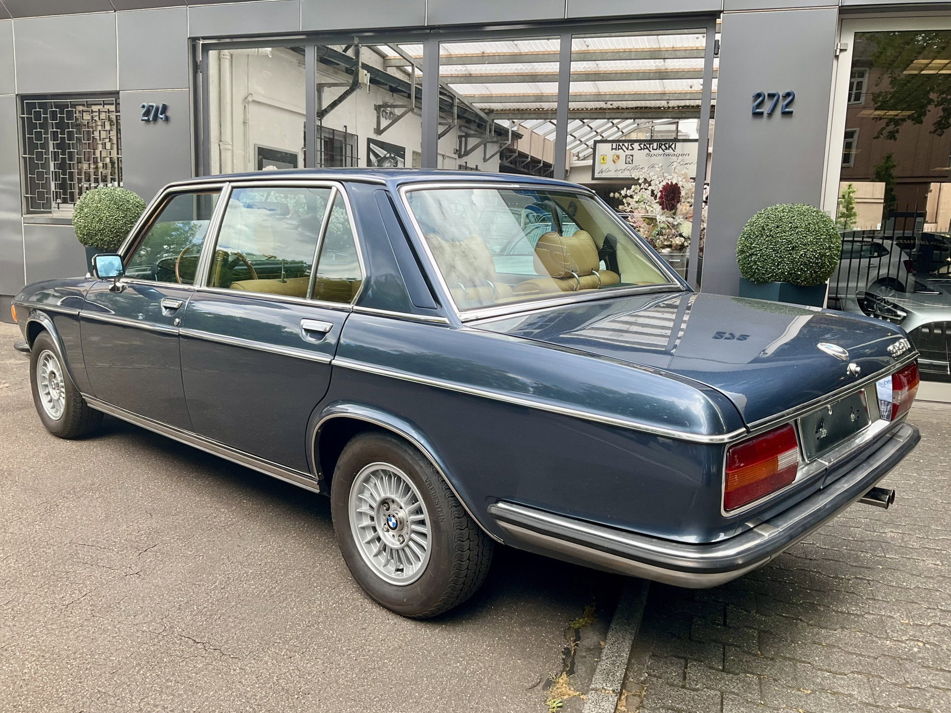 1977 BMW 3,3 - Li (E3) – das Paradeschiff der BMW Oberklasse manual + sunroof from classic car collection, foto 9