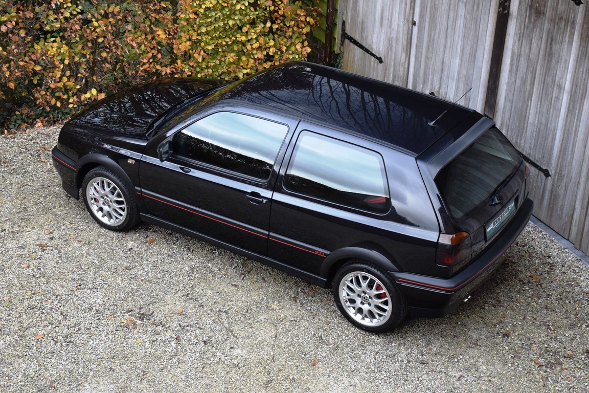 1997 VW Golf - III GTi '20 Jahre' edition. Only 63.792 km from new, completely original and in first paint., foto 6
