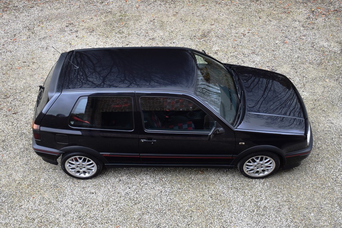 1997 VW Golf - III GTi '20 Jahre' edition. Only 63.792 km from new, completely original and in first paint., foto 7