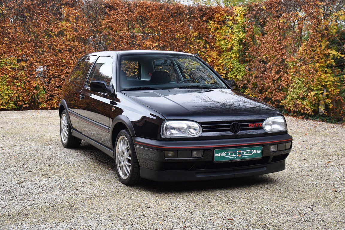 1997 VW Golf - III GTi '20 Jahre' edition. Only 63.792 km from new, completely original and in first paint., foto 9