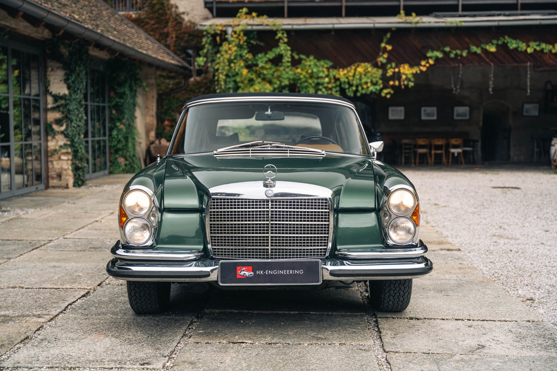 1970 Mercedes-Benz S-Class W111/112 - 280 SE 3.5 Cabriolet, foto 4