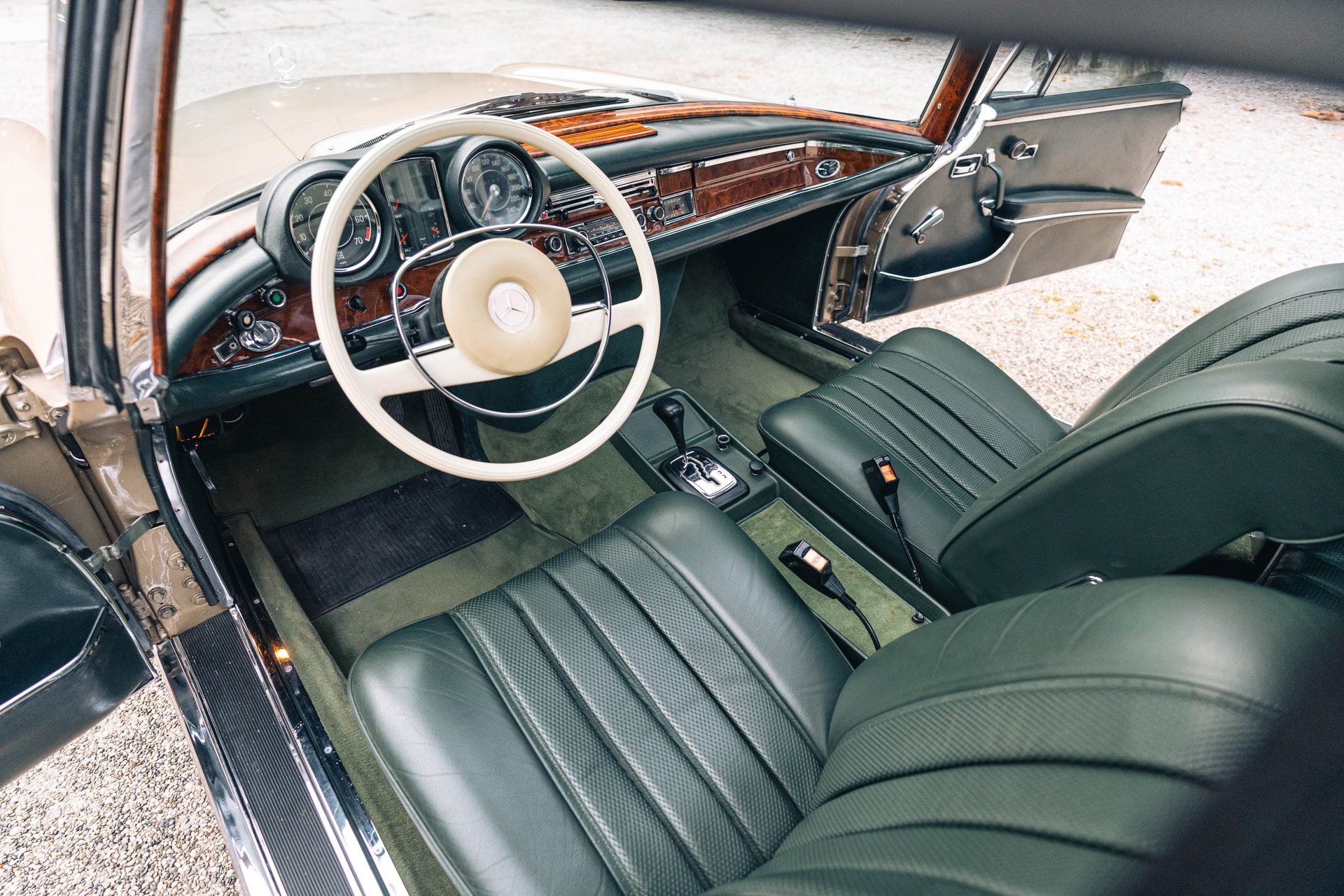 1970 Mercedes-Benz S-Class W111/112 - 280 SE 3.5 Coupe, foto 10