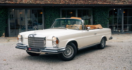 1970 Mercedes-Benz S-Class W111/112 - 280 SE 3.5 Cabriolet