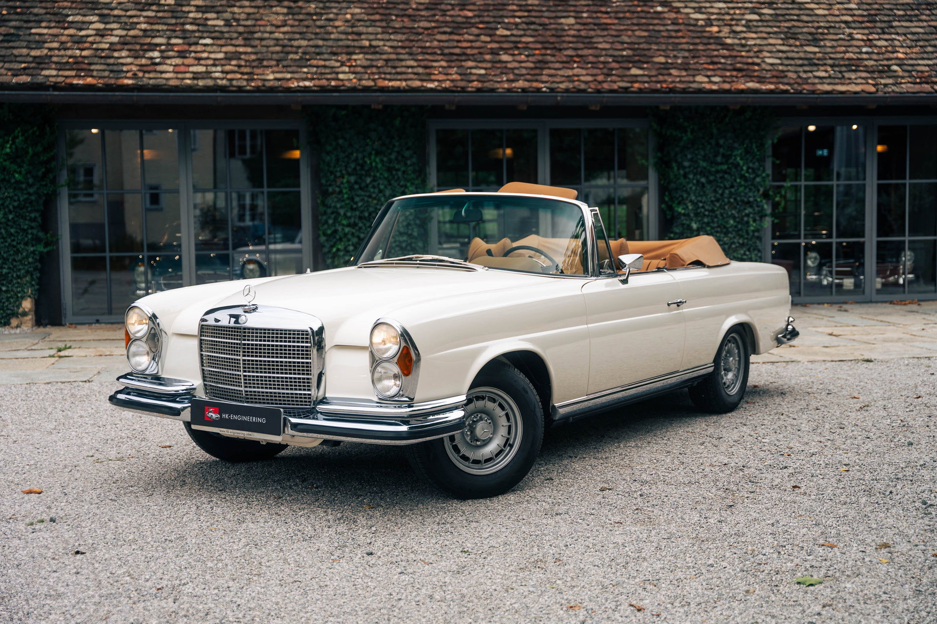 1970 Mercedes-Benz S-Class W111/112 - 280 SE 3.5 Cabriolet, foto 1