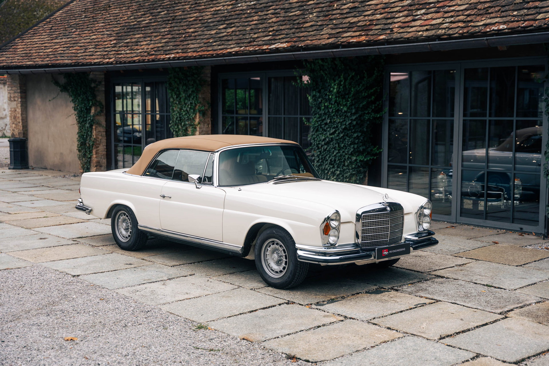 1970 Mercedes-Benz S-Class W111/112 - 280 SE 3.5 Cabriolet, foto 3