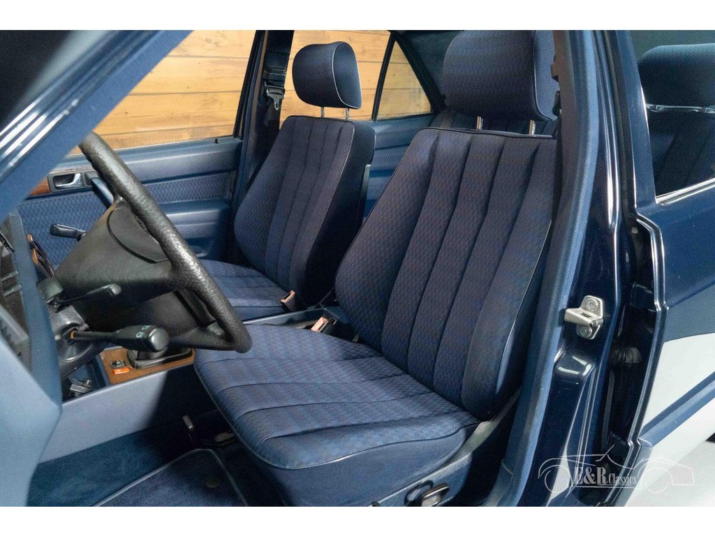 1990 Mercedes-Benz 190 - D Sedan | 1990, foto 11