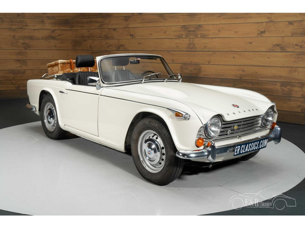 1966 Triumph TR4 - Cabriolet | 1966, foto 3