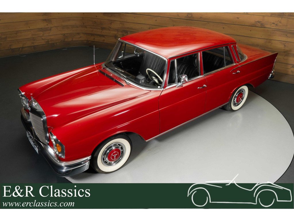 1965 Mercedes-Benz S-Class Heckflosse - 230 S Sedan | 1965, foto 1