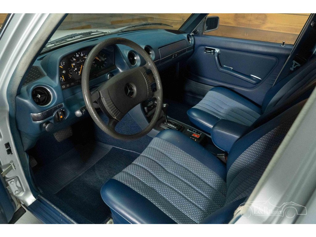 1978 Mercedes-Benz E-Class - 250 Sedan | 1978, foto 2