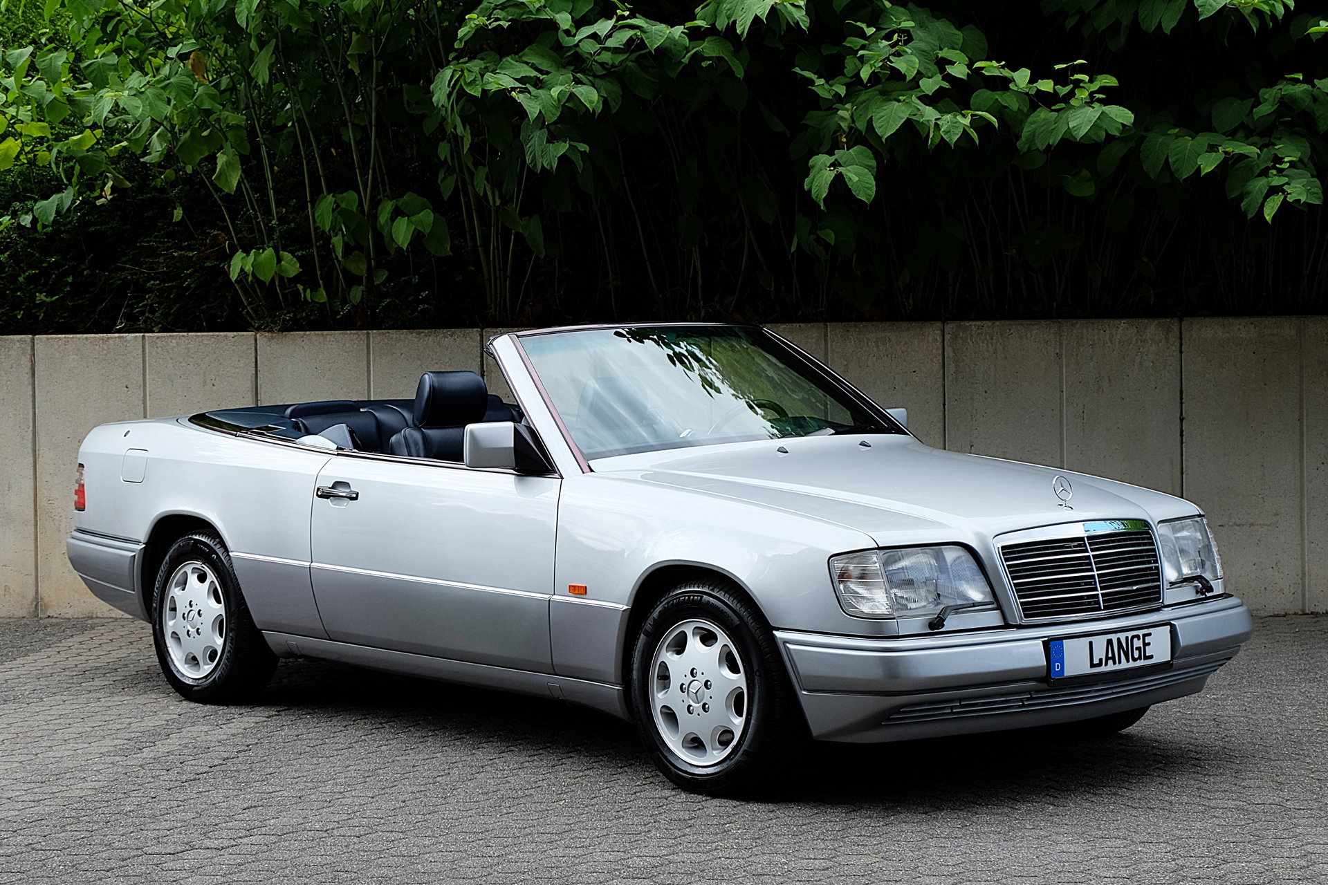 1994 Mercedes-Benz E-Class - NEUWERTIGES MERCEDES E 320 CABRIOLET !!!!!!, foto 1