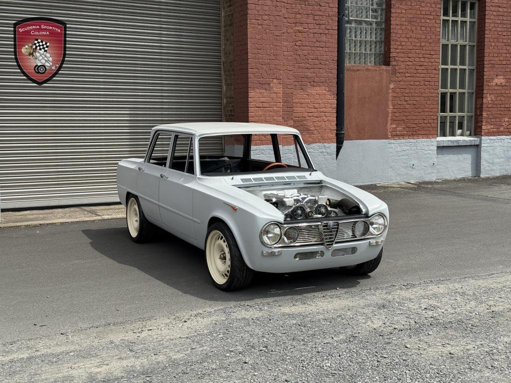 1971 Alfa Romeo Giulia, foto 1