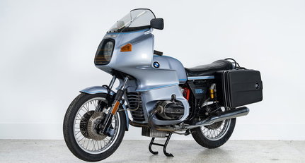 1977 BMW Motorcycles R100 RS 099232267af730a1ddf7cce254544475.jpeg