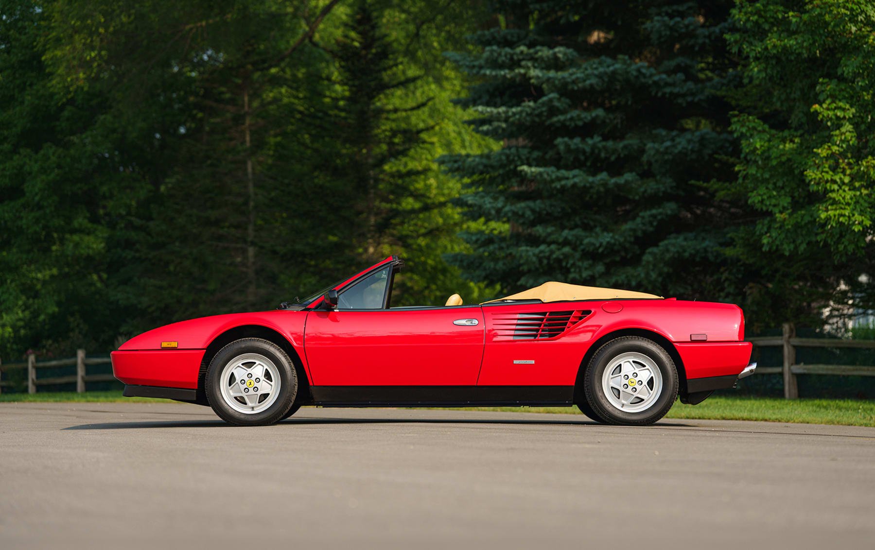 1986 Ferrari Mondial, foto 2