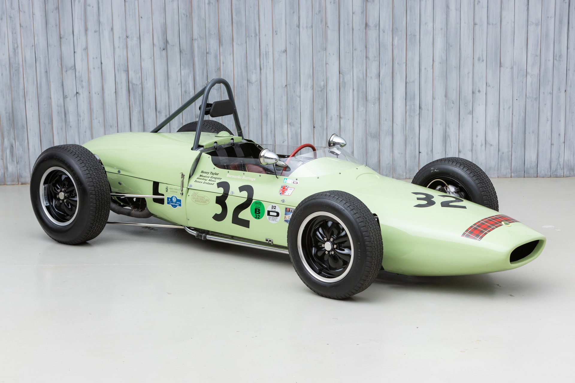 1961 Lotus 18 - Ex-– Sir Stirling Moss, Innes Ireland, Henry Taylor, Masten Gregory, U.D.T Laystall, foto 1