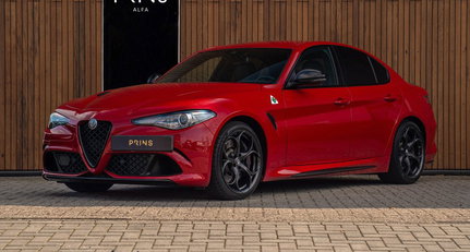 2023 Alfa Romeo Giulia - 2.9 V6 Quadrifoglio | Harman/Kardon | Adapt. cruise | Carplay | Carbon stuur