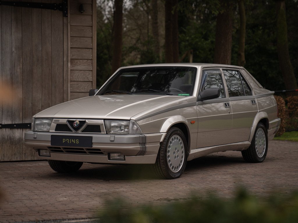 1989 Alfa Romeo 75 - 3.0 V6 America, foto 3