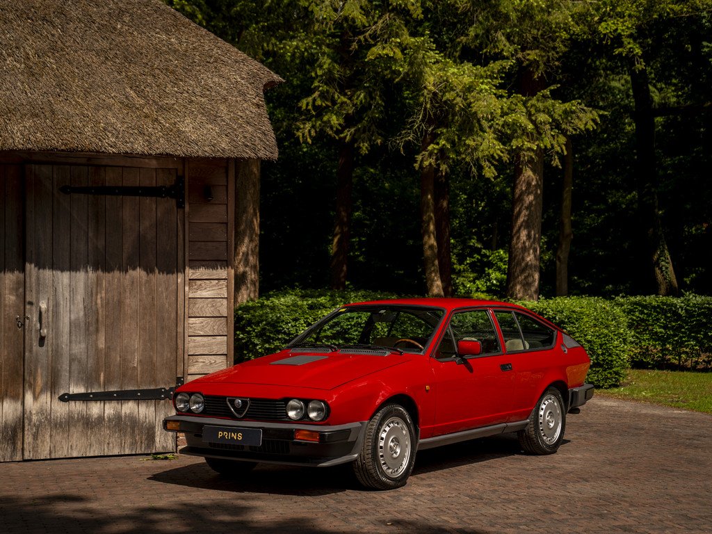 1981 Alfa Romeo GTV - 2.5 V6, foto 3