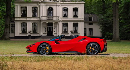 2025 Ferrari SF90 - 4.0 V8 Assetto Fiorano