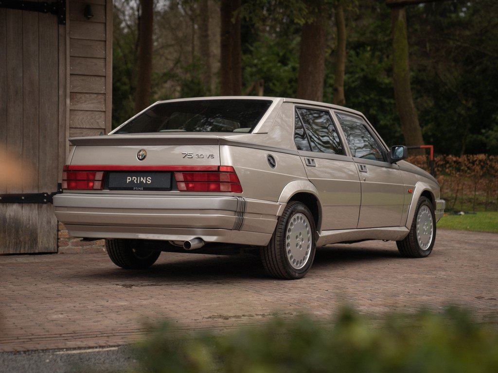 1989 Alfa Romeo 75 - 3.0 V6 America, foto 6