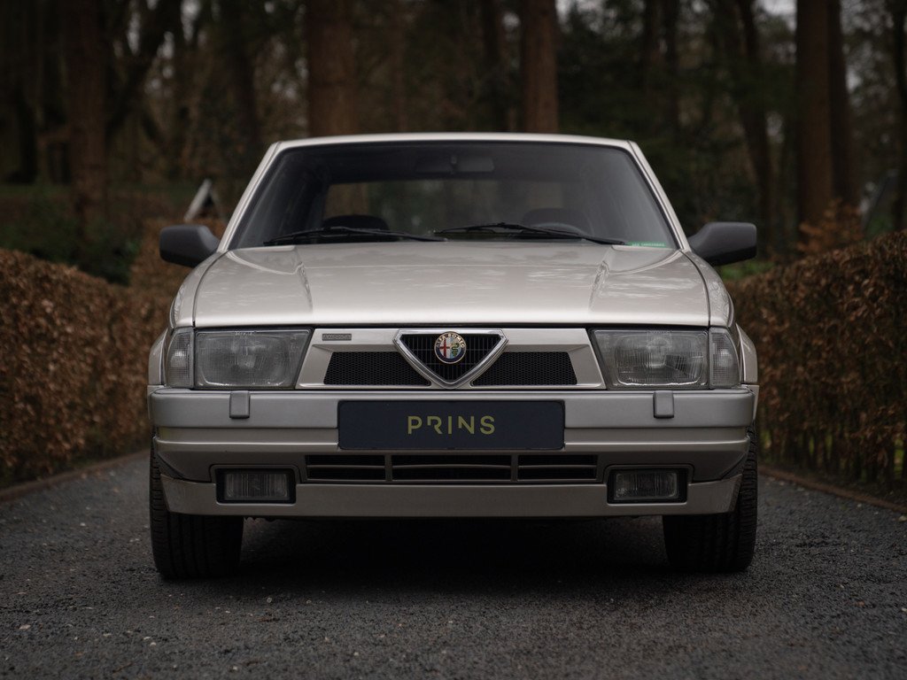 1989 Alfa Romeo 75 - 3.0 V6 America, foto 2
