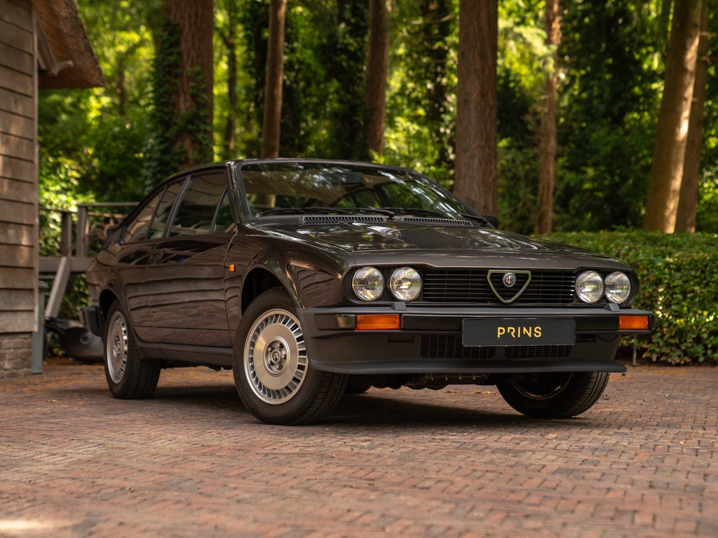 1982 Alfa Romeo GTV - 2.5 V6, foto 3