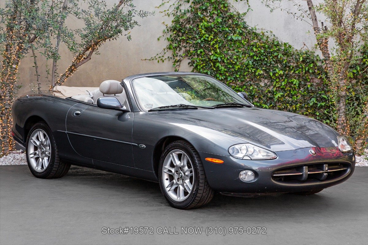 2001 Jaguar XK8 - Convertible, foto 1