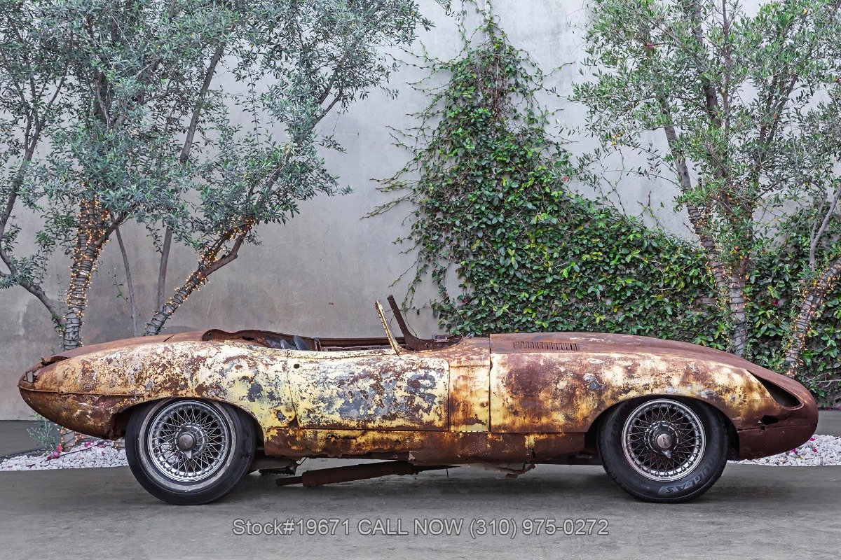 1962 Jaguar XKE - 3.8 Litre Flat Floor Roadster, foto 4