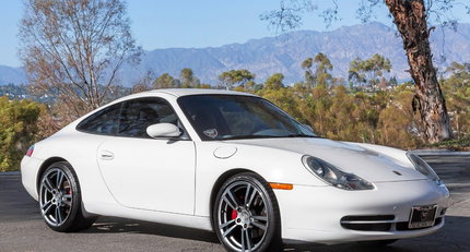 2001 Porsche 911 / 996 Carrera - Coupe 6-Speed