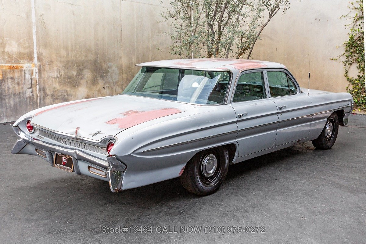 1961 Oldsmobile 88 - Celebrity Sedan, foto 5