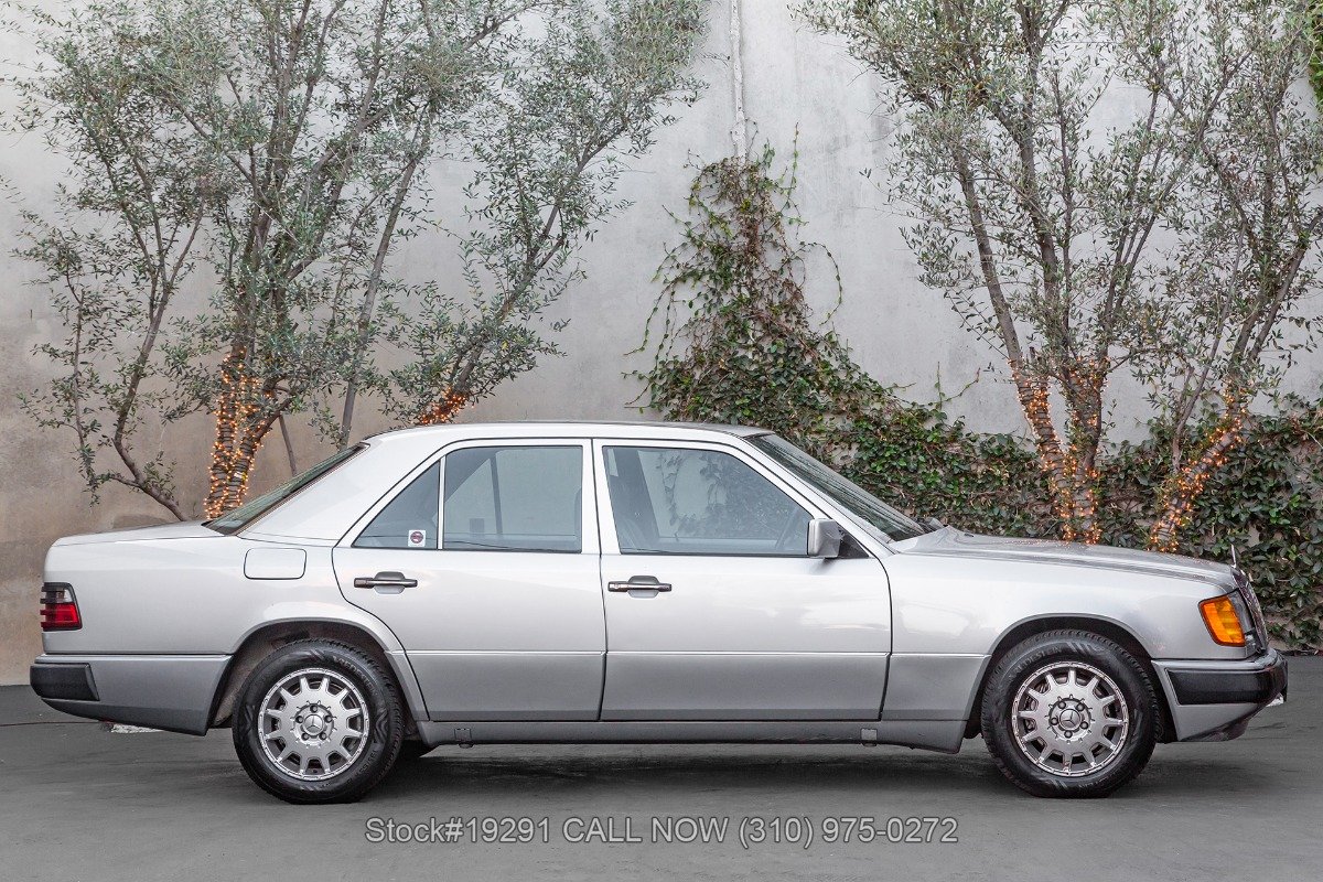 1992 Mercedes-Benz E-Class, foto 4