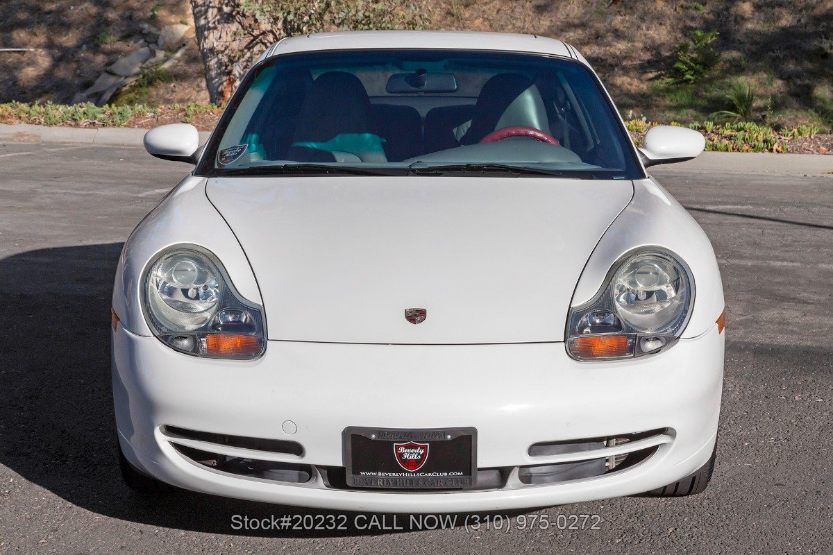 2001 Porsche 911 / 996 Carrera - Coupe 6-Speed, foto 2