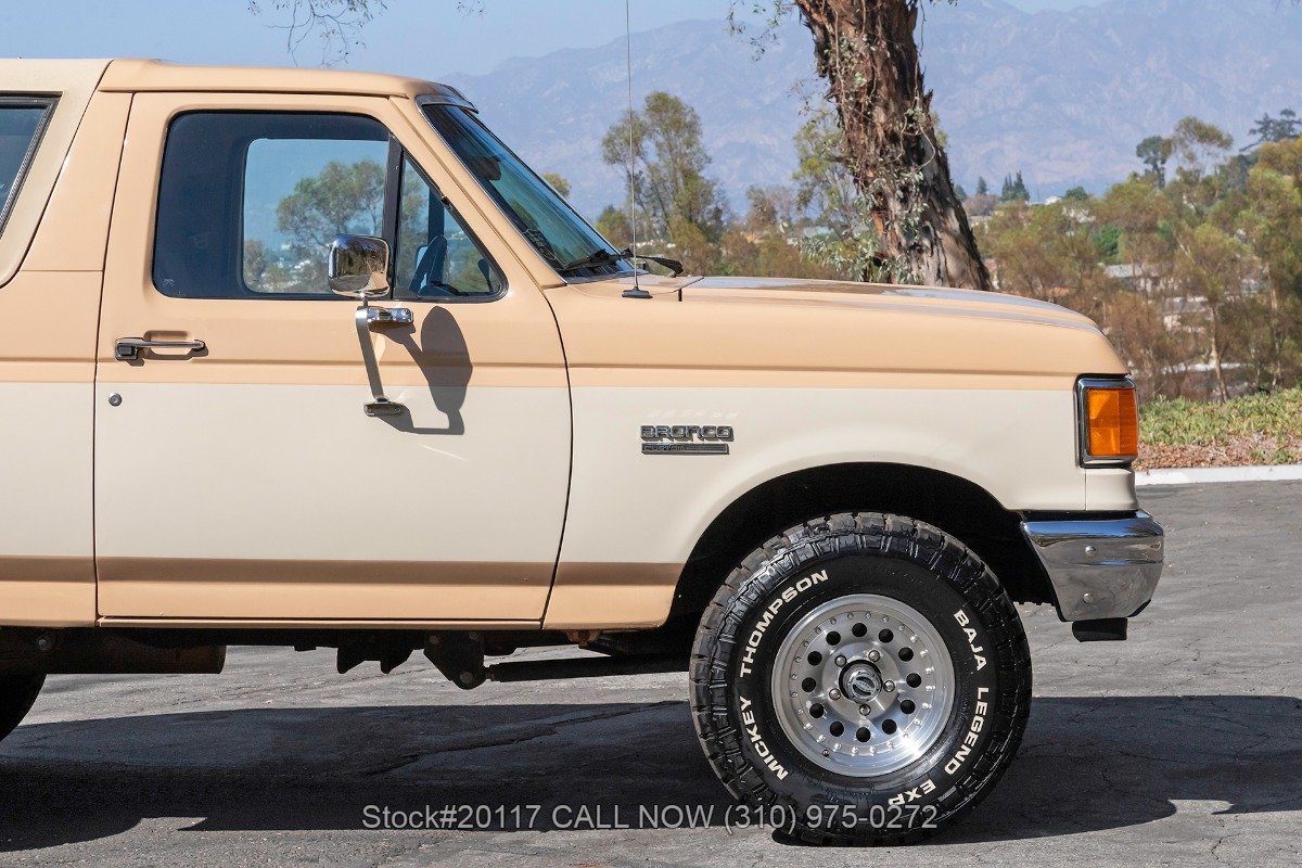 1990 Ford Bronco - Custom 4X4, foto 10