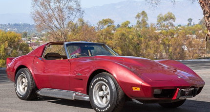 1975 Chevrolet Corvette - T-Top 4-Speed