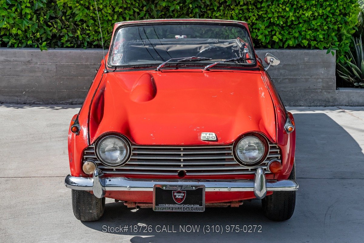 1968 Triumph TR250, foto 2