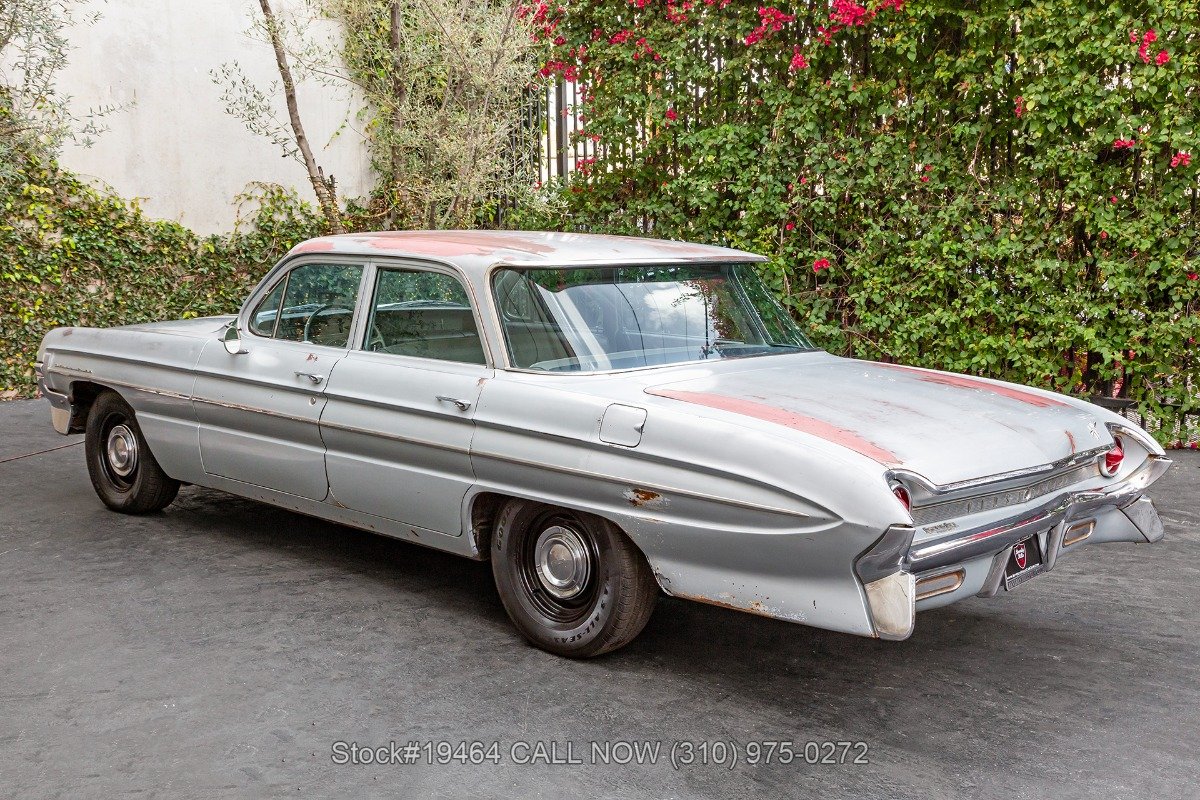 1961 Oldsmobile 88 - Celebrity Sedan, foto 7