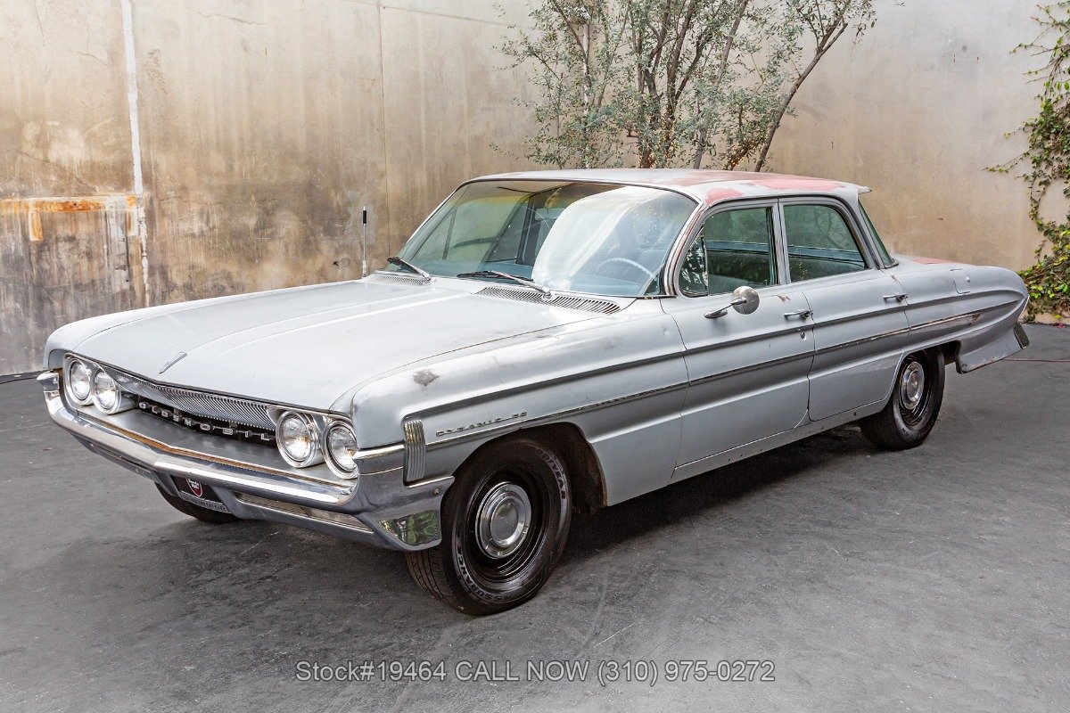 1961 Oldsmobile 88 - Celebrity Sedan, foto 8