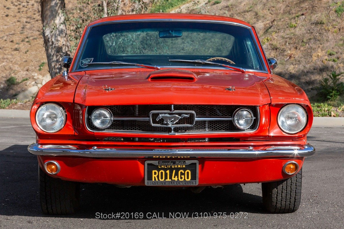 1965 Ford Mustang - A-Code Fastback, foto 3