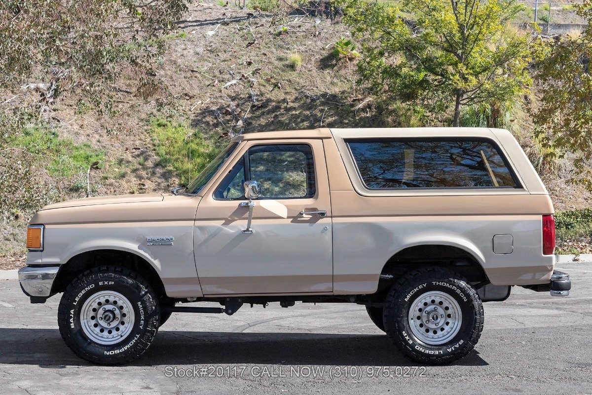1990 Ford Bronco - Custom 4X4, foto 12