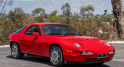 1987 Porsche 928 - S4