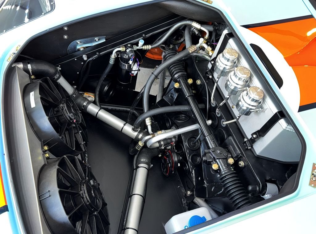 1966 Ford GT 40 - 1966 GT40 MKI by Superformance / Safir - Historic FIA Passport, foto 5