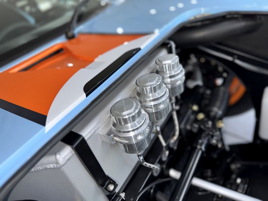 1966 Ford GT 40 - 1966 GT40 MKI by Superformance / Safir - Historic FIA Passport, foto 6